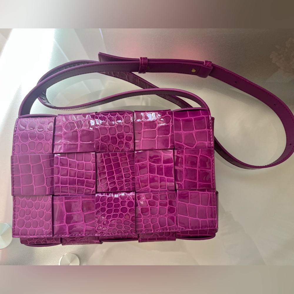 Bottega veneta cassette croc-embedded purple bag
